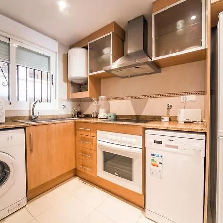 Apartment 2 Bedroom In Del Mar *